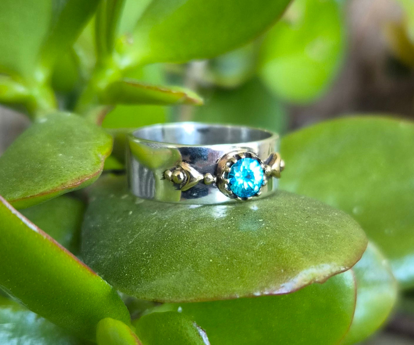 Mixed metal ring,9k gold top 925 sterling silver band, cz two tone