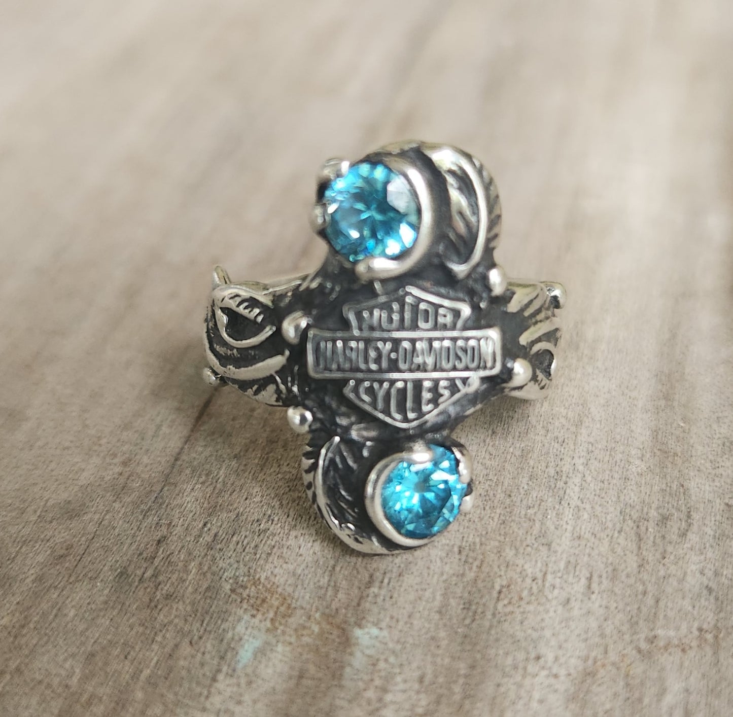 Ladies Harley Davison Vintage ring, 925 sterling silver set with blue cz.long HD ring.