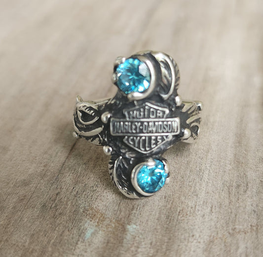 Ladies Harley Davison Vintage ring, 925 sterling silver set with blue cz.long HD ring.