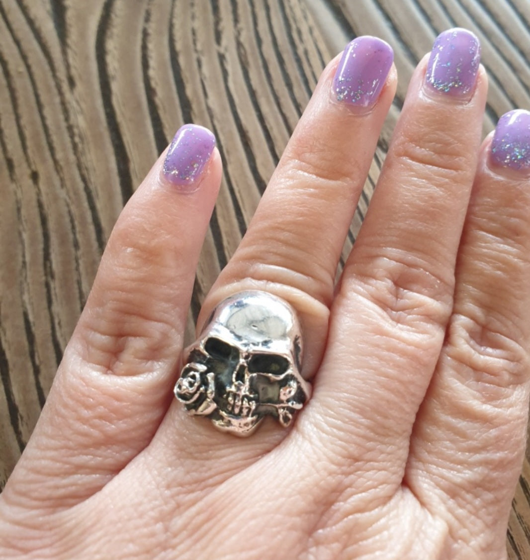 Skull rose ring,sterlin silver, unisex,flat skull ring,steampunk,gothic punk,boho shic,rose,pirate rimg,hipster jewelry,rockabilly,handmade,