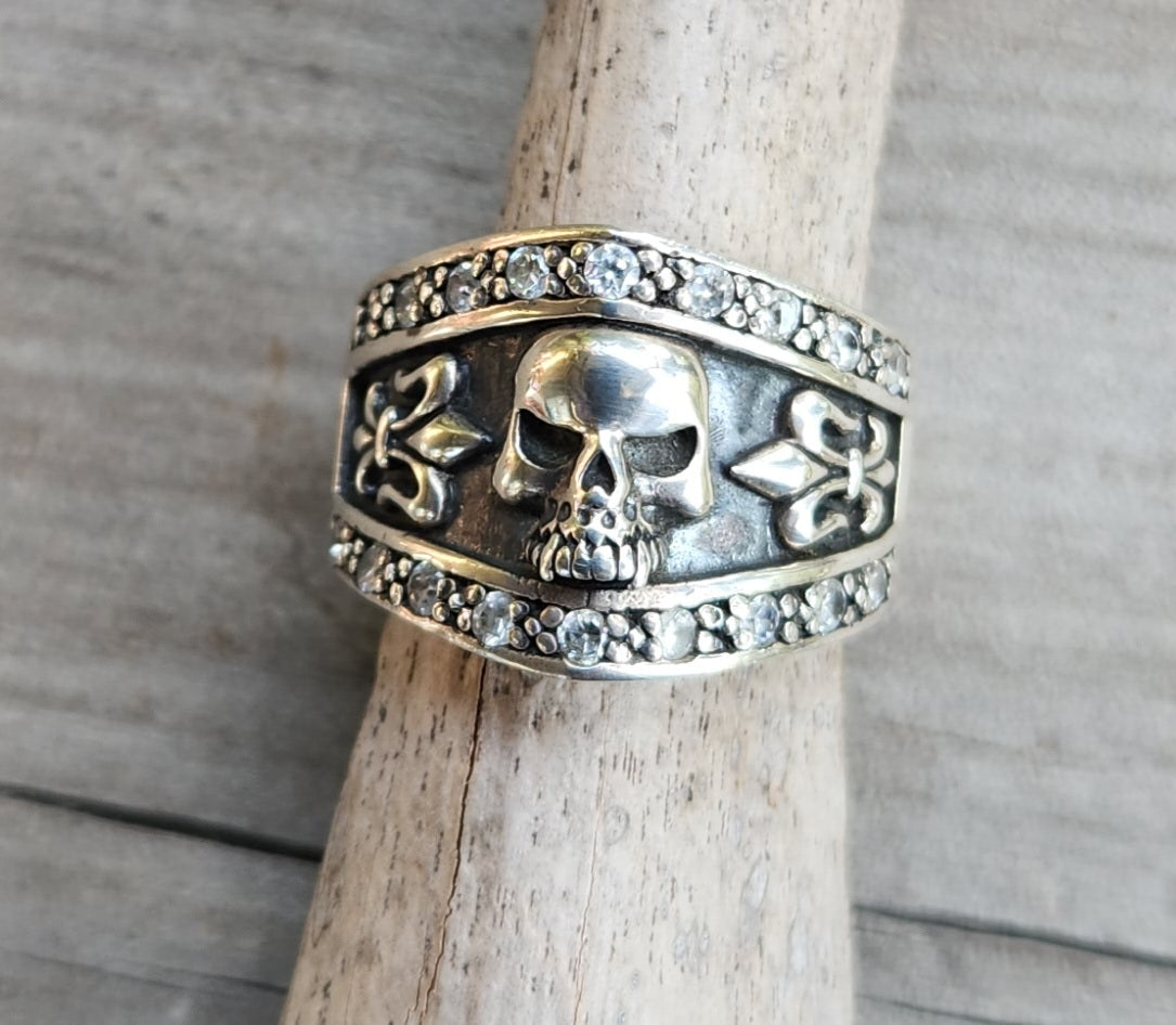 Skull ring,925 sterling silver bling,cubic zirconia,rockabilly,handmade,beautiful detail ring,pirate