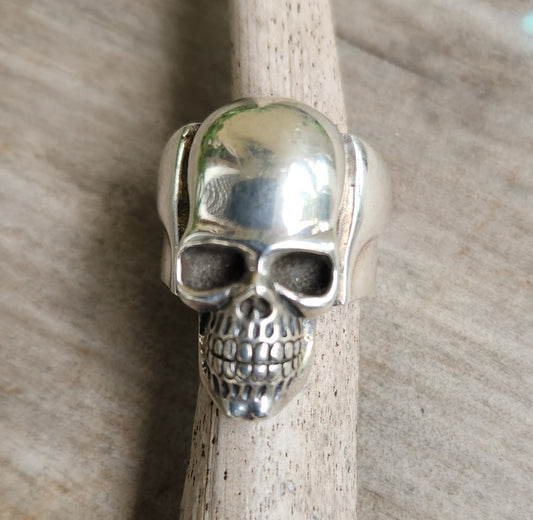 Long silver skull ring,  925 sterling silver,heavy plain ladies skull ring, steampunk,pirate,gothic punk pirate