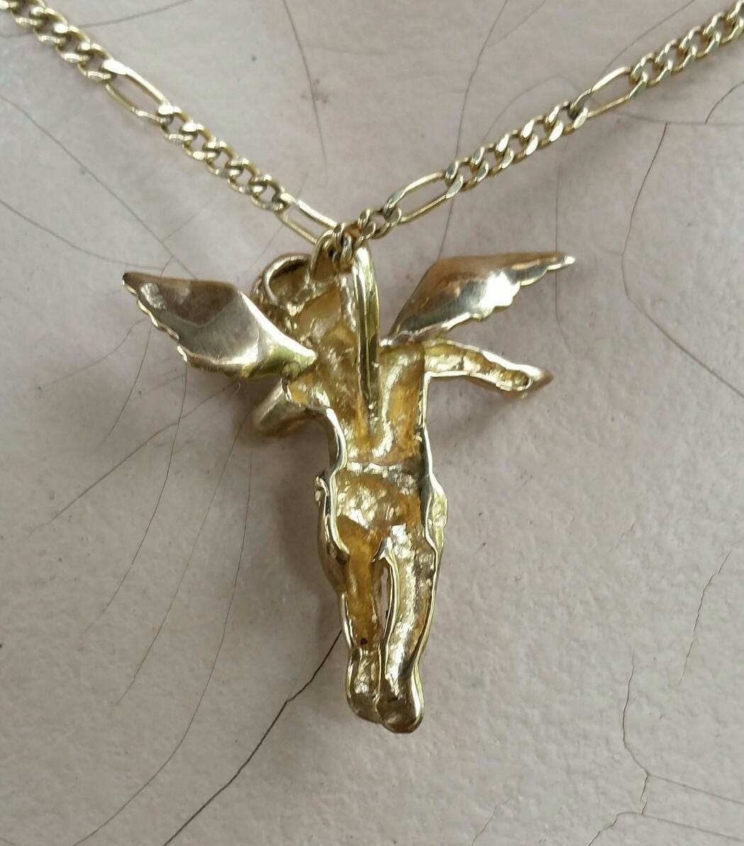 Cupid,cherib pendant,9ct gold, angelic,winged fairy, angel pendant,