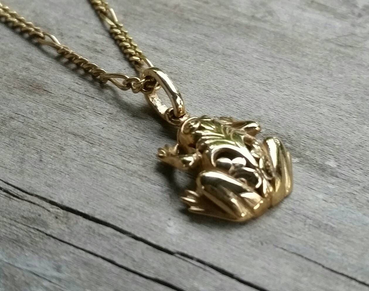 Gold frog pendant,9k gold charm ,filegree, 9ct gold,woodland, frog necklace