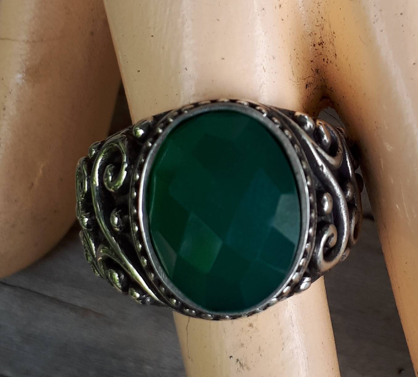 Green onyx sterling silver dress wedding dress ring antique scroll pattern faceted onyx