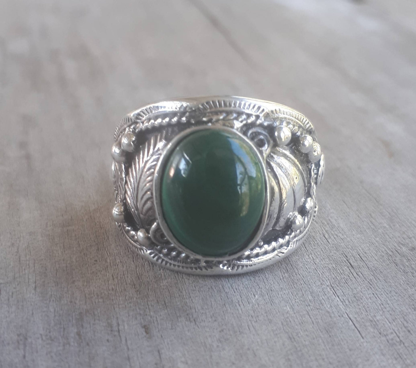 Malichite ring,sterling silver, Navajo,Indian style,handmade, wedding,hipster,gemstone,boho,hippy,gypsy,men's fashion,man's stone ring