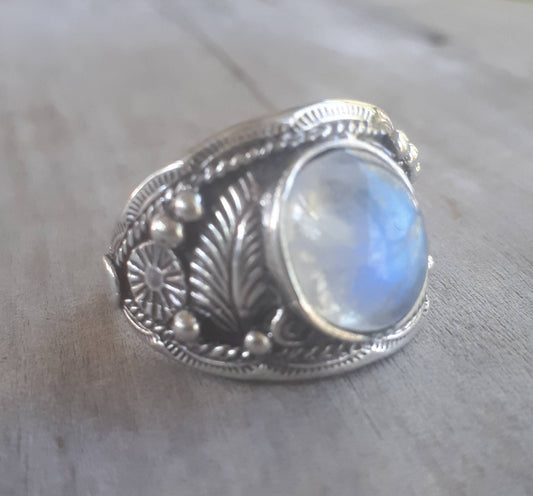 Moonstone ring,sterling silver,rainbow moonstone,handmade, wedding,hipster,gemstone,boho,hippy,gypsy,mens fashion,unisex stone ring