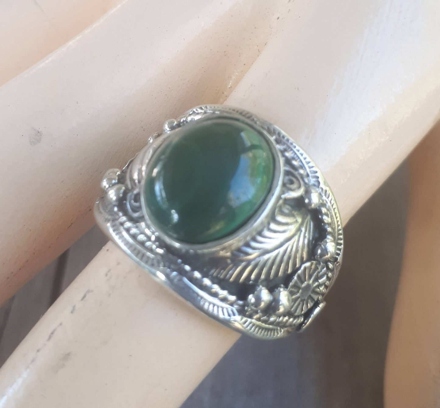 Malichite ring,sterling silver, Navajo,Indian style,handmade, wedding,hipster,gemstone,boho,hippy,gypsy,men's fashion,man's stone ring
