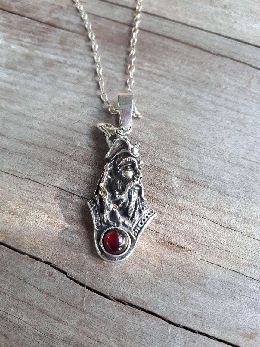wizard pendant,garnet cabachon,sterling silver,merlin,magician,fantasy, mythical,gothic,punk,Dumbledore,witch