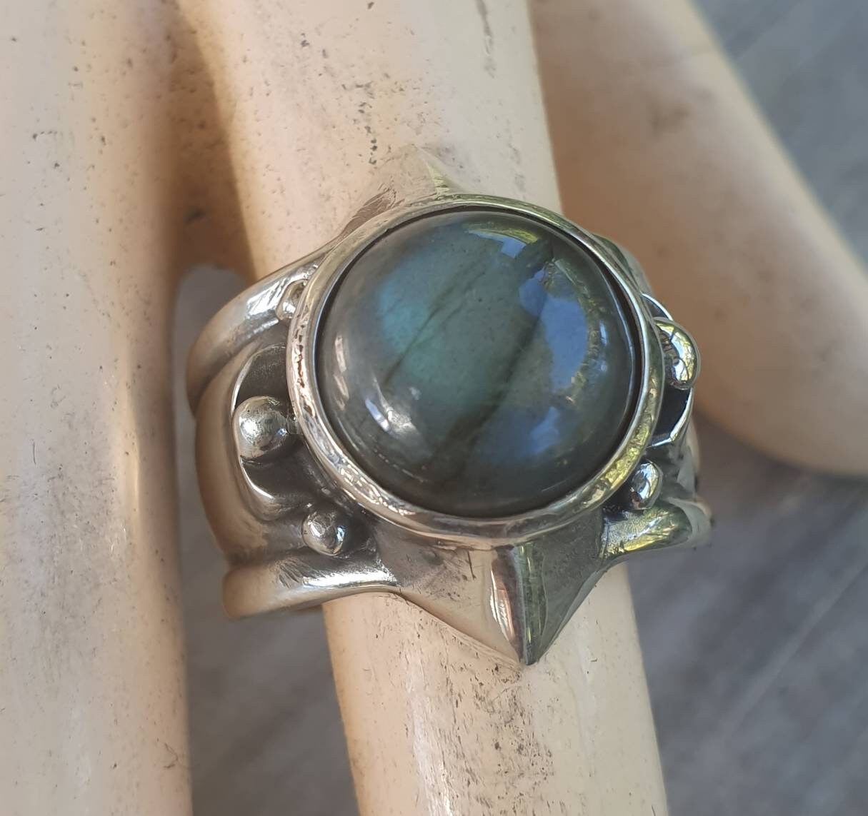 Labradorite ring,sterling silver,labradorite, chunky unisex ring,wedding ring,blue green stone,boho,gemstone ring,handmade, retro ,signet