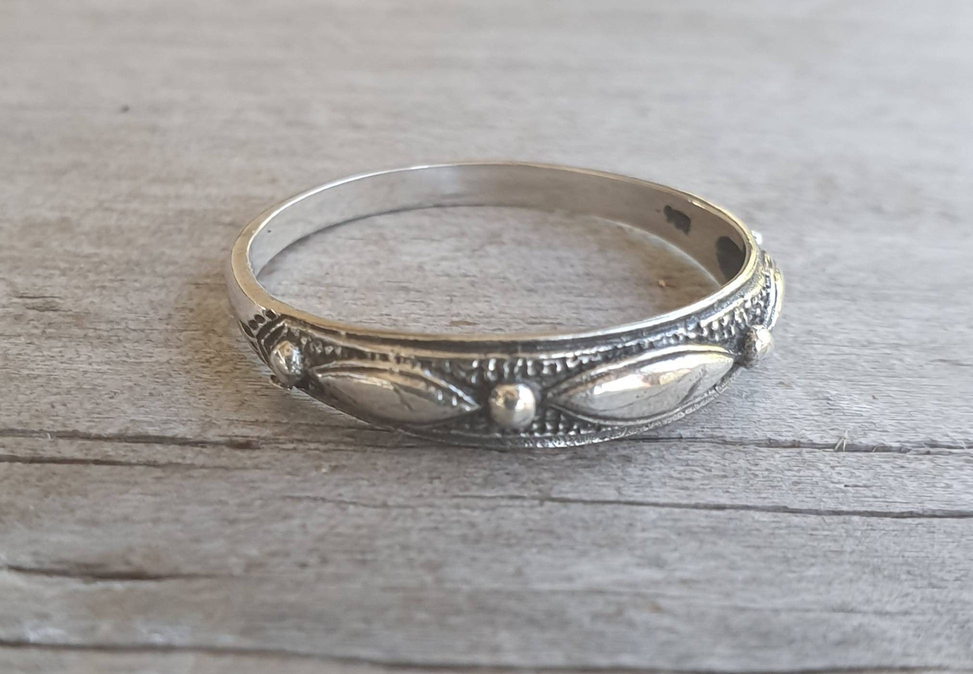 Stacker ring,Sterling silver,tribal,ethnic band,patterened ring,fine band,boho ring,thin silver ring