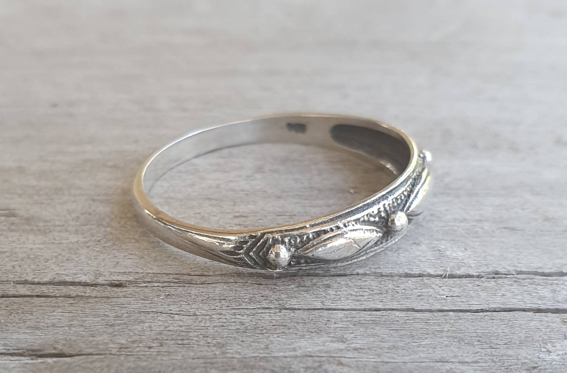 Stacker ring,Sterling silver,tribal,ethnic band,patterened ring,fine band,boho ring,thin silver ring