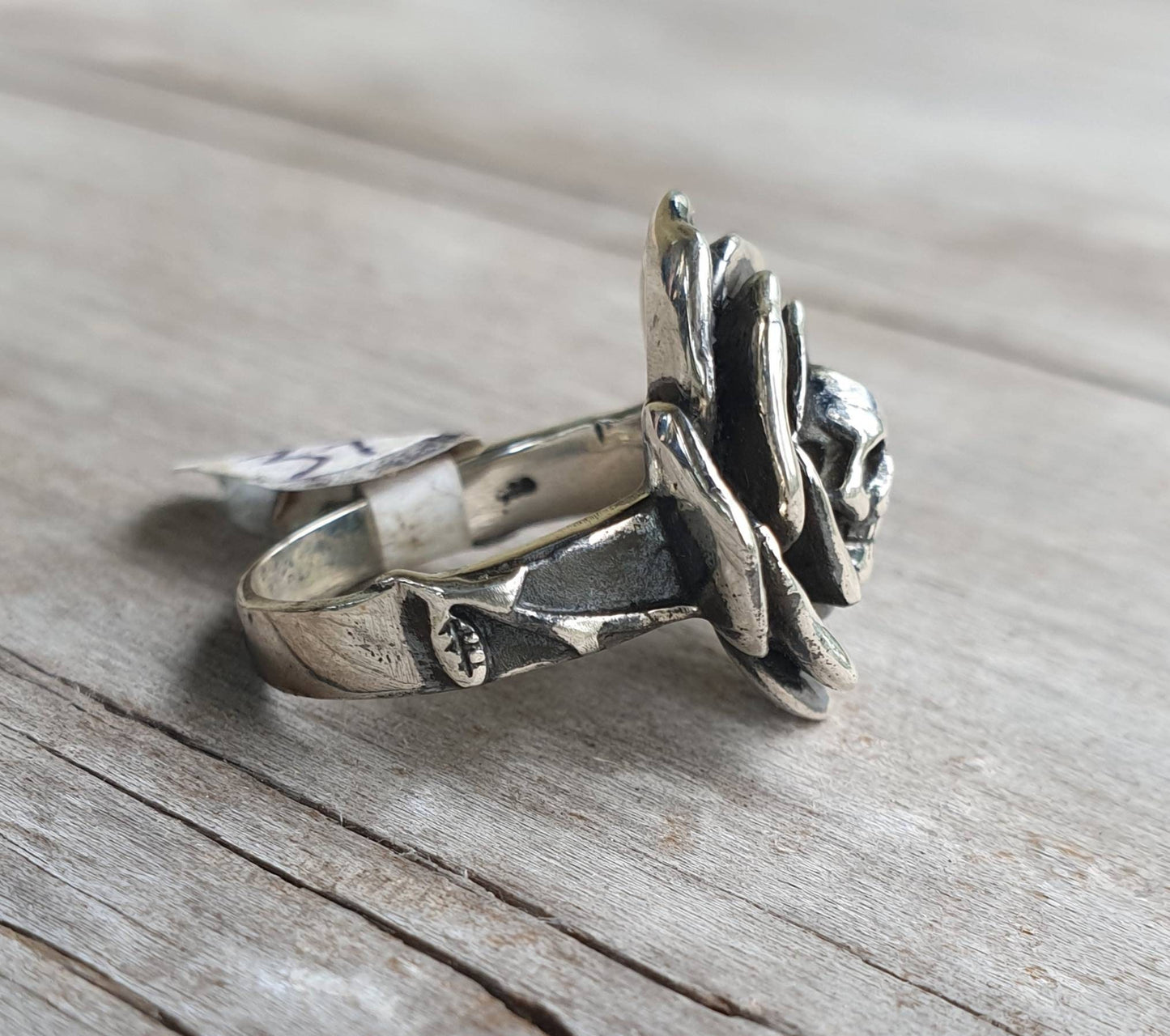 Skull rose ring,Cool ladies Skull,sterling silver,steampunk gothic,punk,