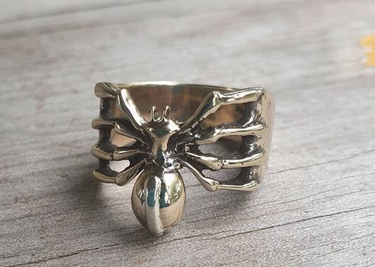 Gold Spider ring,9ct gold with sterling silver stripe,two tone ring,insect,gothic,punk,unisex ring,rockabilly,hipster ring