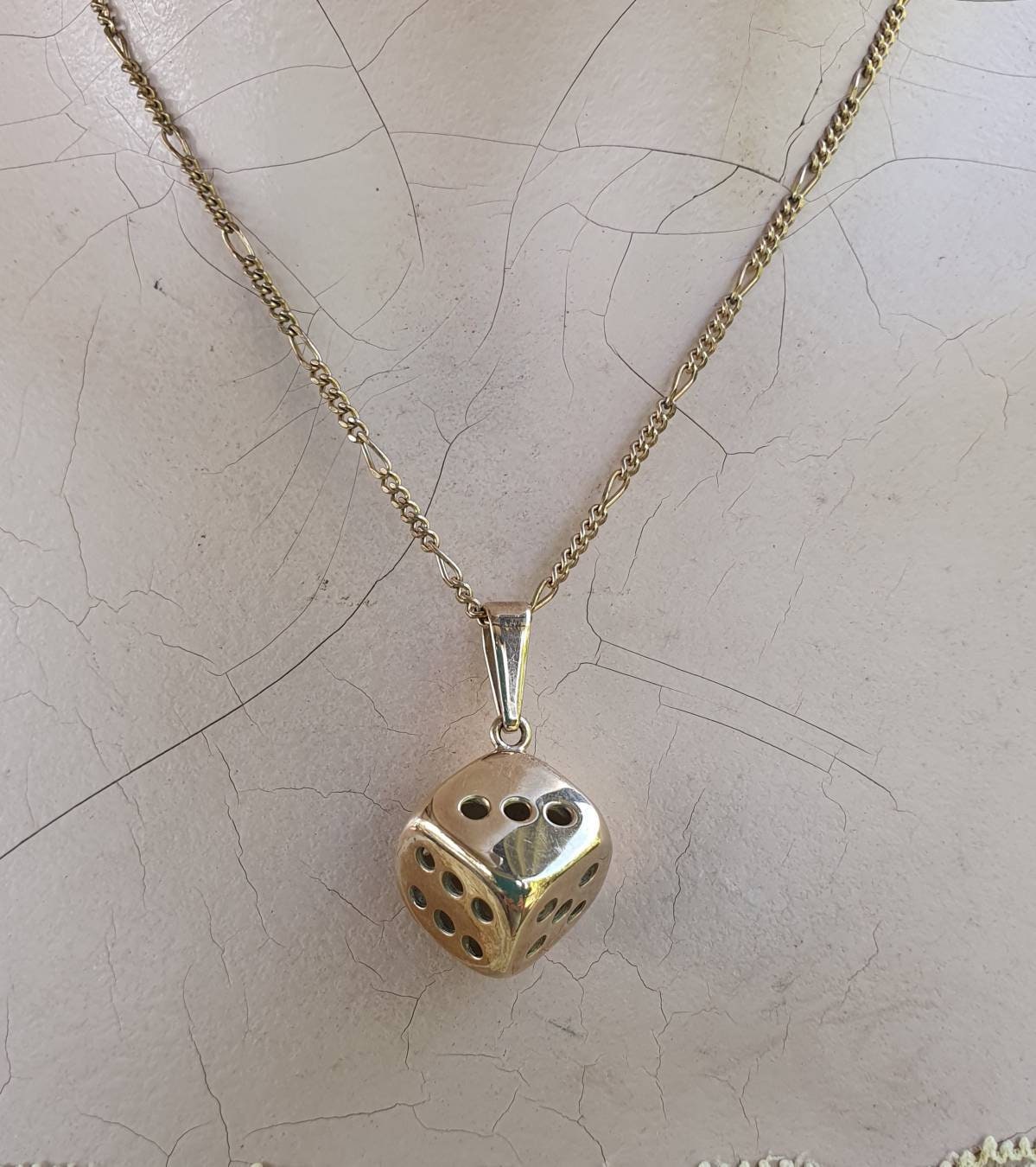 Dice pendant,9ct gold,4 dimensional cube,gambling,casino.roulet,