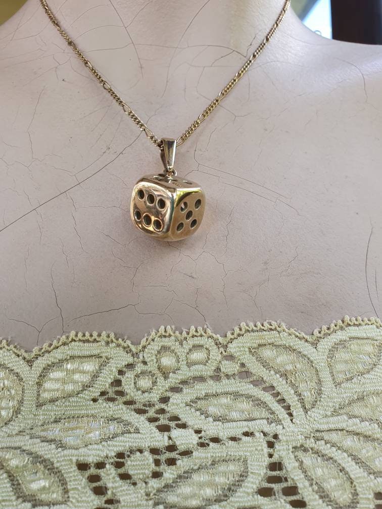 Dice pendant,9ct gold,4 dimensional cube,gambling,casino.roulet,