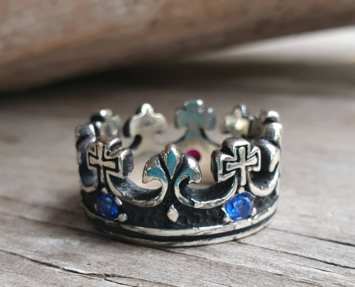 crown ring,sterling silver,garnet,chunky ring,rockabilly, hipster,wedding band,steampunk gothic