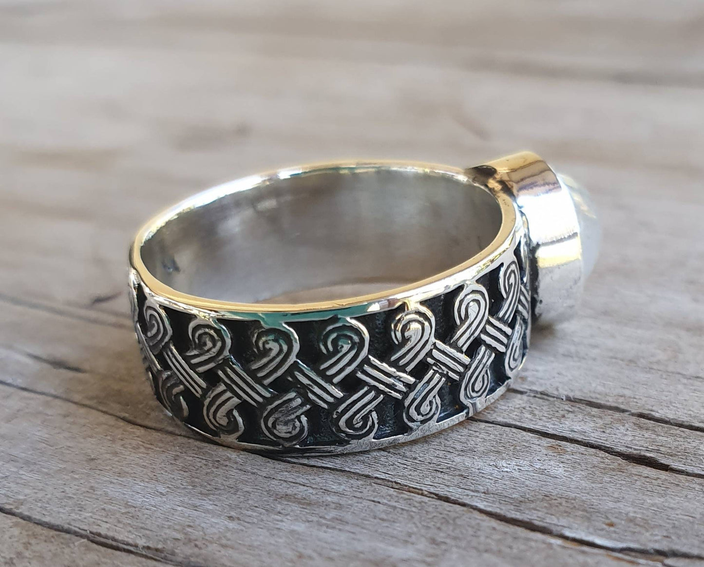 Amethyst ring,Celtic band,sterling silver,tribal,ethnic,Maori, scroll ring,