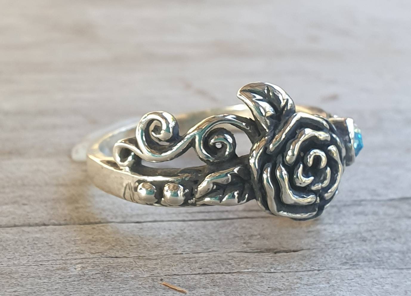rose ring,sterling silver,blue crystal,flower,boho, steampunk,gothic,art nouveau ,victorian,vintage,handmade,gypsy,goddess,women fashion