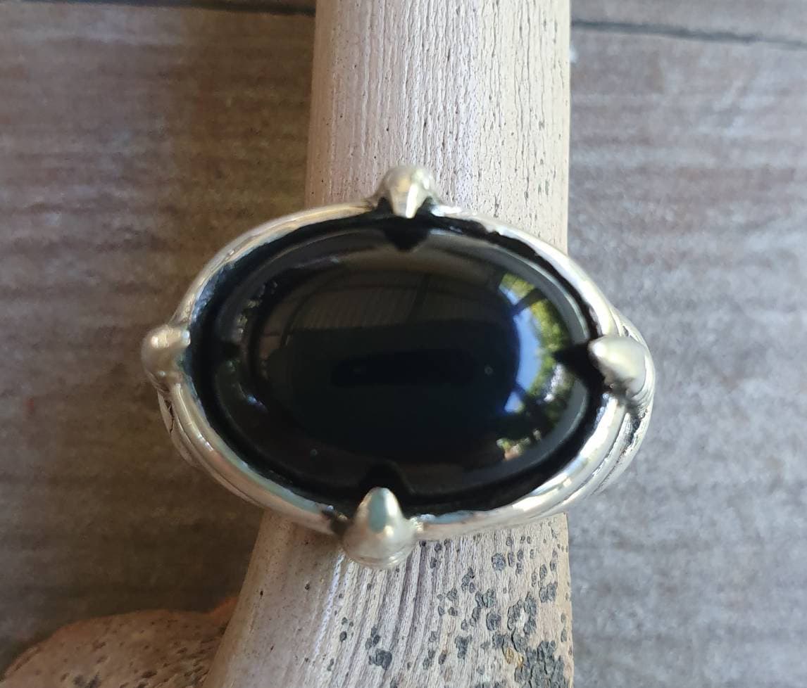 Black onyx ring,sterling silver, claw ring,steampunk,dragon claw,gothic,punk,geiger,alien,talon,eagle,handmade,new age,