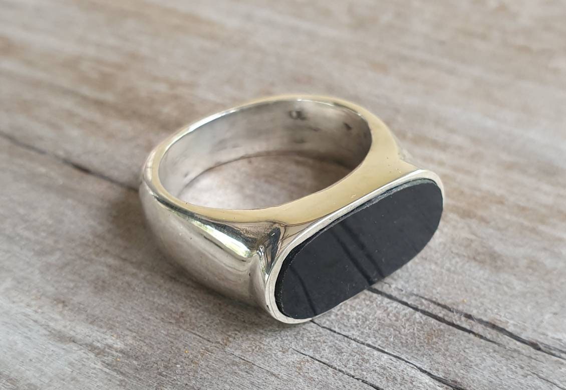 Oval black stone ring,black acrylic ,sterling silver,chunky,handmade,Micheal Hutchence tribute,plain silver signet,Chunky,unisex