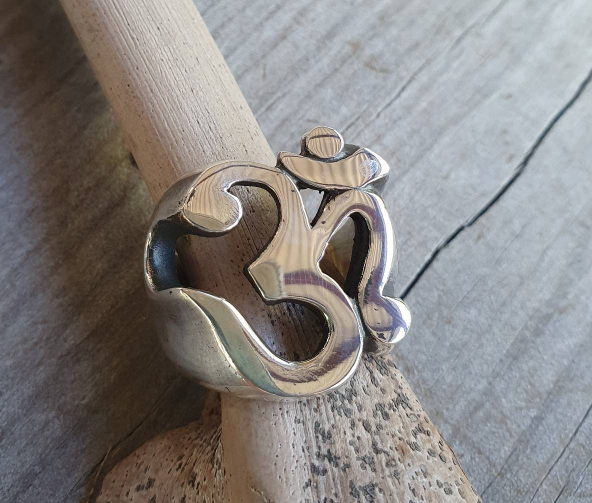 Large OM ring,EX LARGE,sterling silver, chunky ring, yoga, spiritual ,divine ,boho,new age jewellery,budda,Hindi,hippy,gypsy