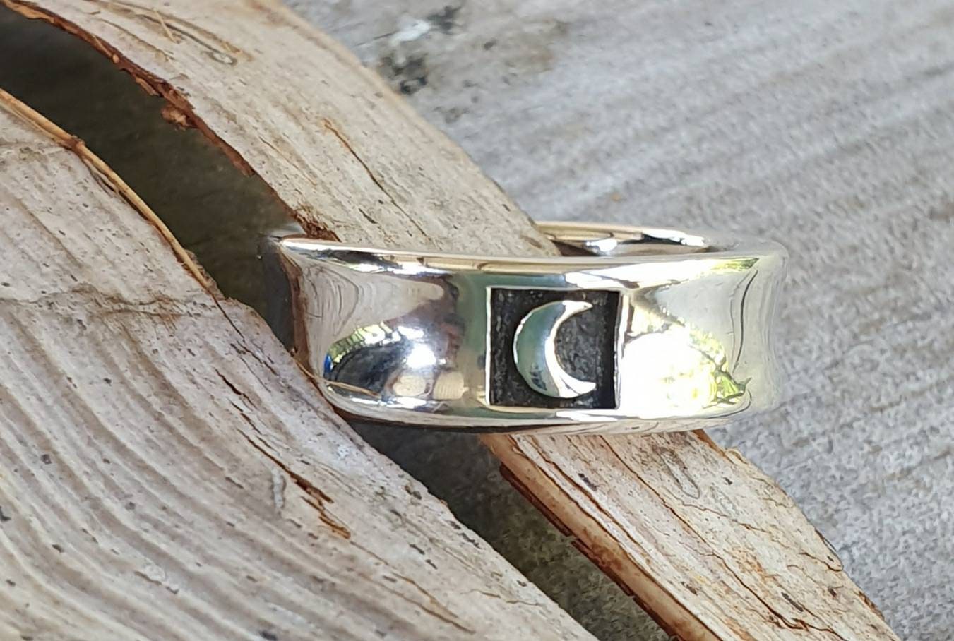 Moon ring,sterling silver with crecent moon,chunky unisex band,goddess ring,