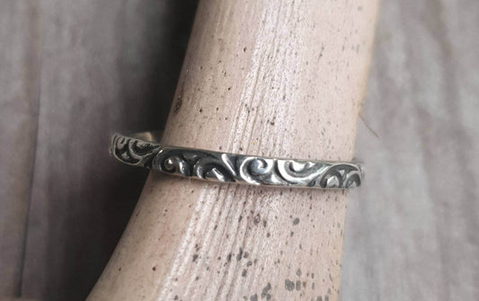 Silver stacker,Thin antique band,sterling silver,handmade,vintage scroll,Victorian pattern ring,