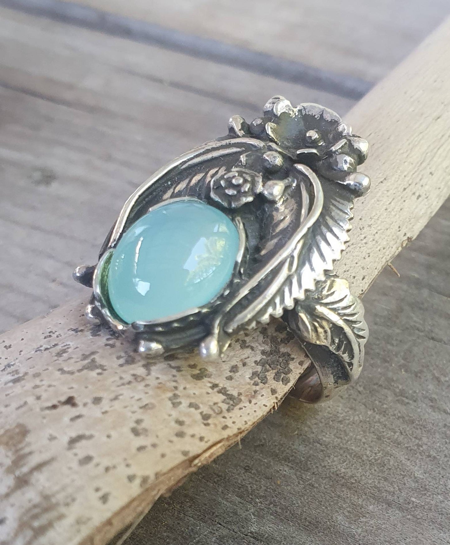 Blue chalcedony ring,sterling silver,Navajo Indian style,flower,leaf,boho,gypsy,tribal,handmade,women's fashion