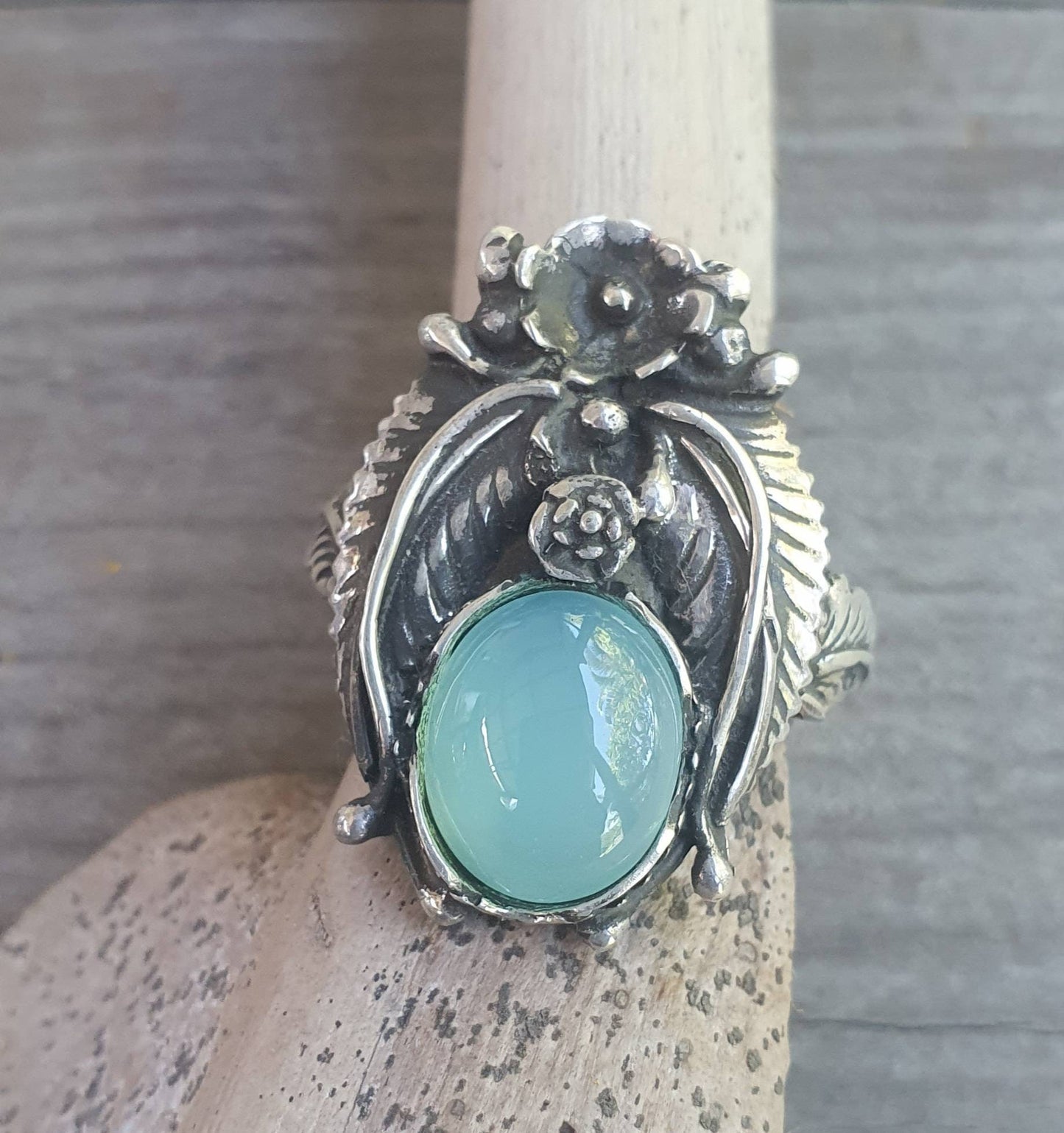 Blue chalcedony ring,sterling silver,Navajo Indian style,flower,leaf,boho,gypsy,tribal,handmade,women's fashion