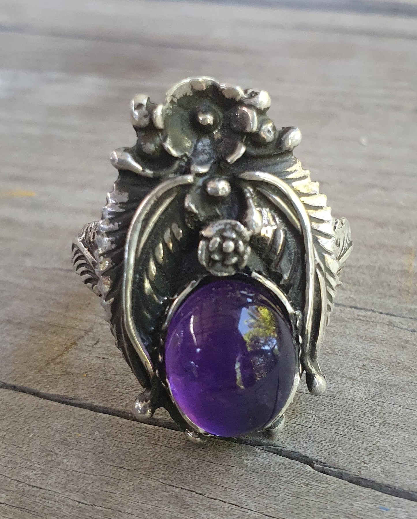 Amethyst ring,sterling silver,Navajo Indian style,flower,leaf,boho,gypsy,tribal,handmade,women's fashion