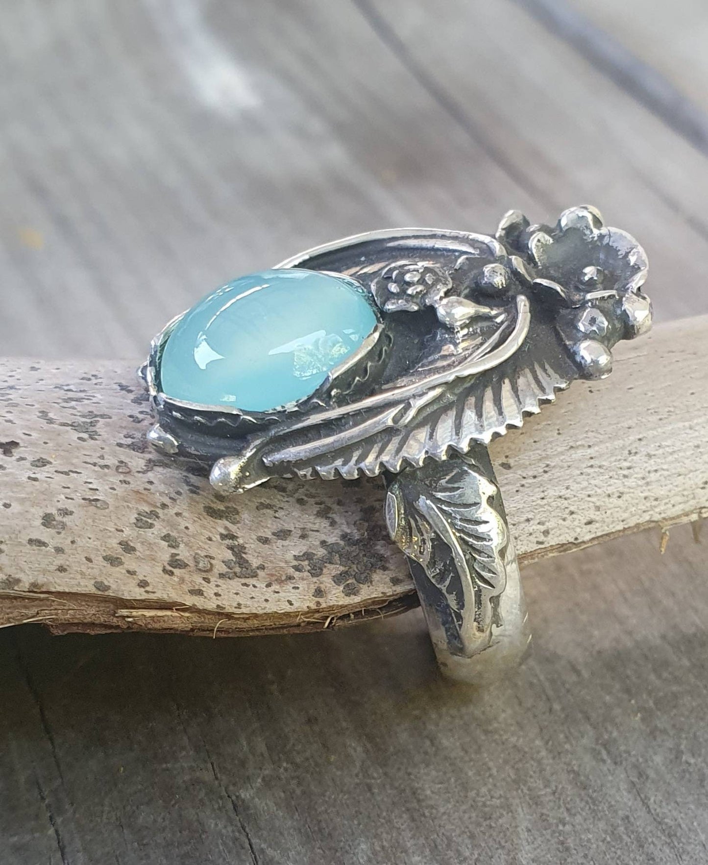 Blue chalcedony ring,sterling silver,Navajo Indian style,flower,leaf,boho,gypsy,tribal,handmade,women's fashion