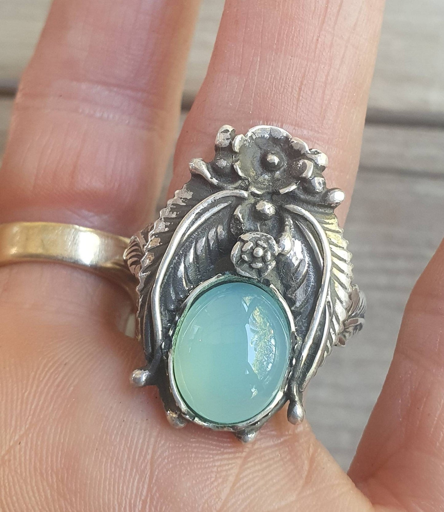 Blue chalcedony ring,sterling silver,Navajo Indian style,flower,leaf,boho,gypsy,tribal,handmade,women's fashion