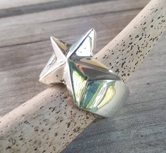 star ring,Sterling silver,med. caltex star,astrology,5 pointed star,goddess,boho,chunky,new age,