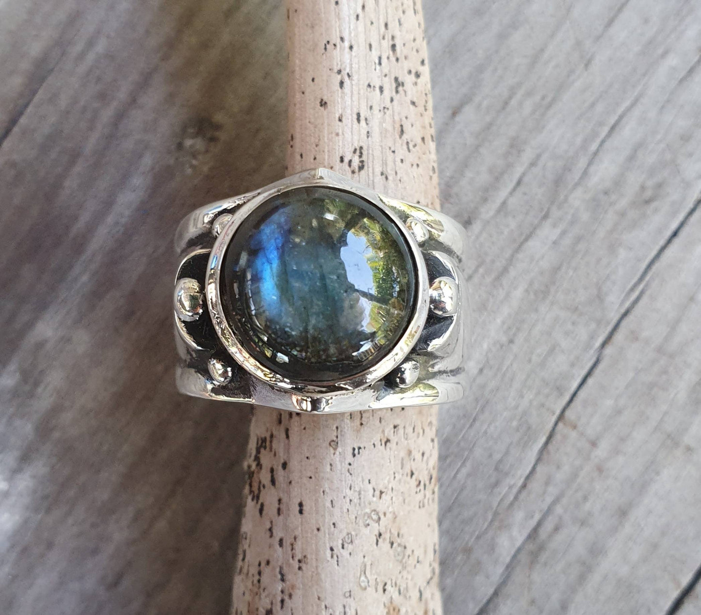 Labradorite ring,sterling silver,labrodite, chunky unisex ring,wedding ring,blue green stone,boho,gemstone ring,handmade, retro ,signet