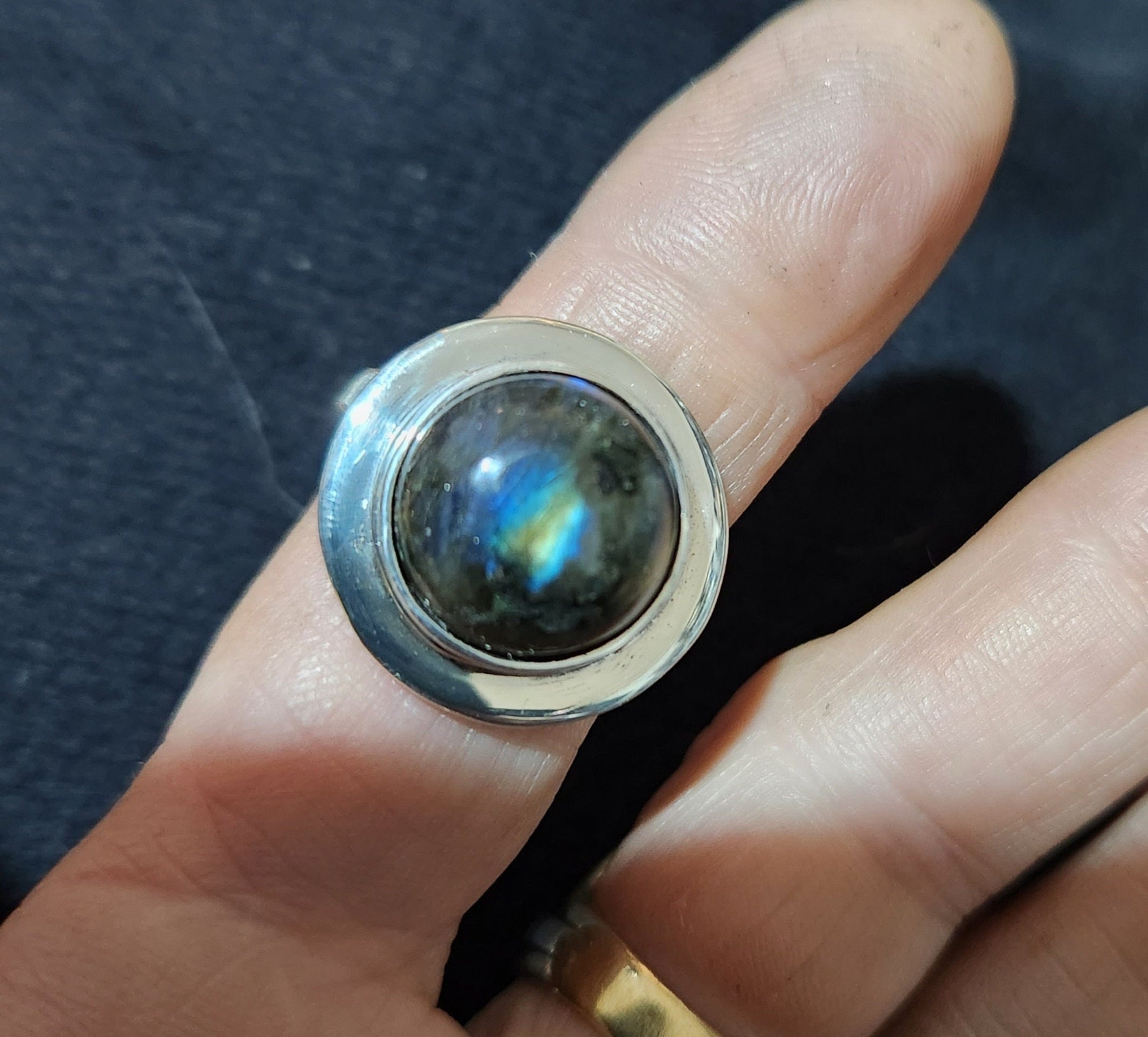 Labradorite ring,sterling silver,,chunky ring,wedding ring,blue green stone,boho,gemstone ring,handmade, retro ring,modern,industrial,signet